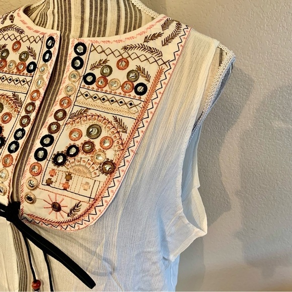 Sale! NWT Duster OSFM Mad Style White Rayon Sleeveless Embroide Tassels Feathers - Picture 9 of 16